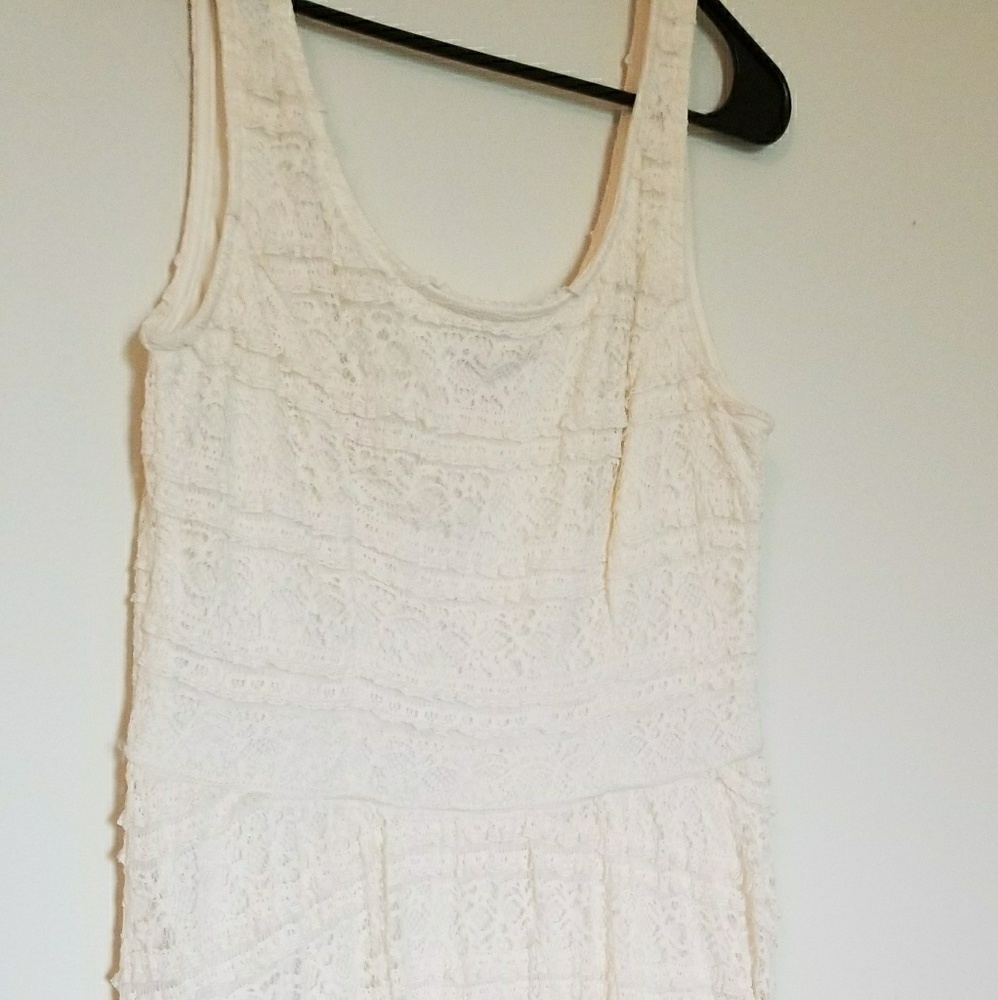 White lace dress